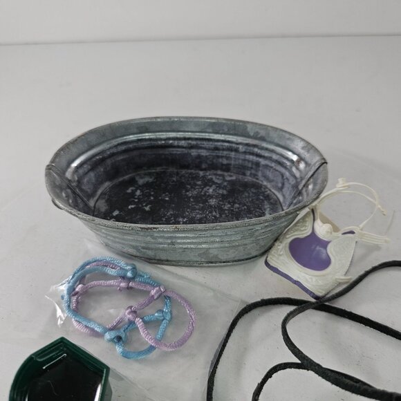 Breyer Horse Tack Accessories Set Trough Halter Bridle Trophy Bucket Saddle - Picture 2 of 6